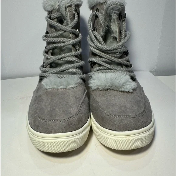 Madden Girl Women's Pulley Ankle Boot Gray Size 8 - Picture 6 of 9